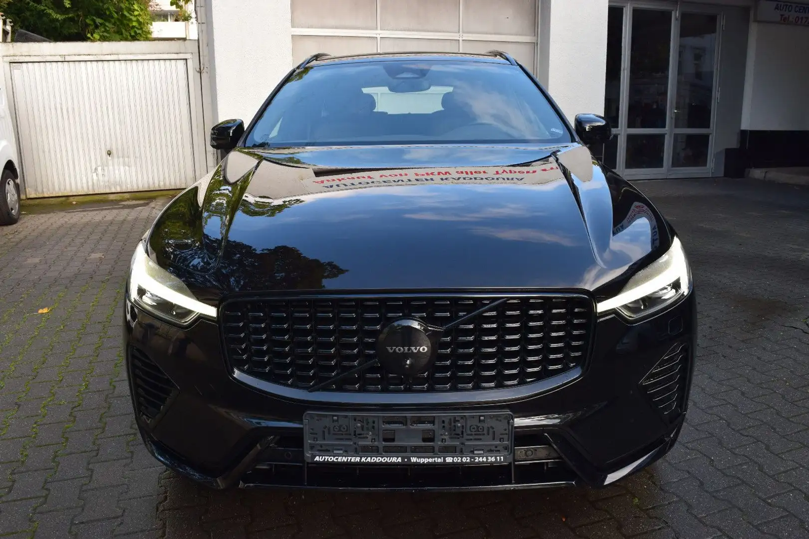 Volvo XC60 T6Plus Black Edition,AHK,Pano,360°K,H&K,21" Noir - 2