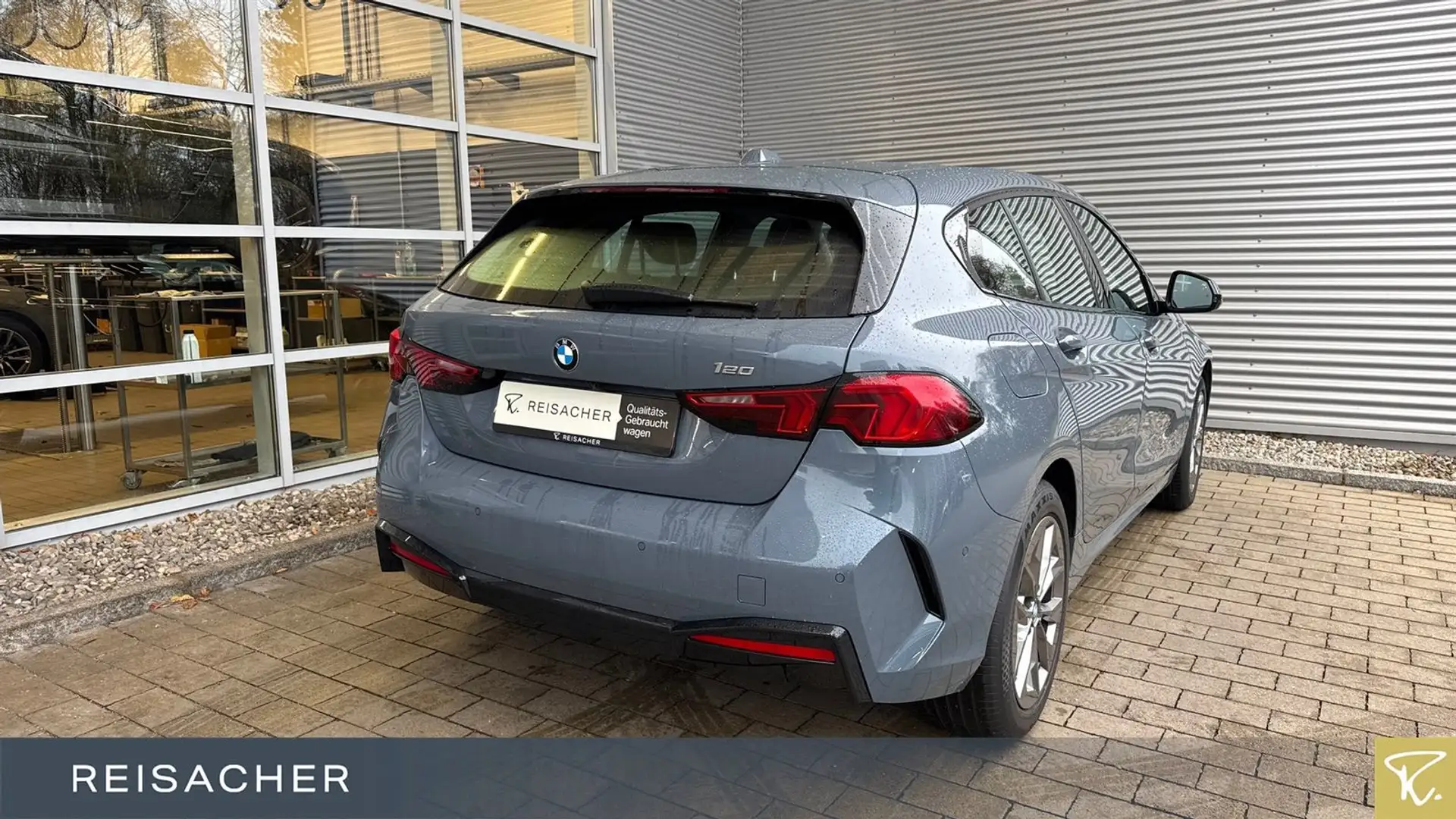 BMW 120 Navi Tempo RüKa PDC Sitzhzg 17"LM DAB Grau - 2