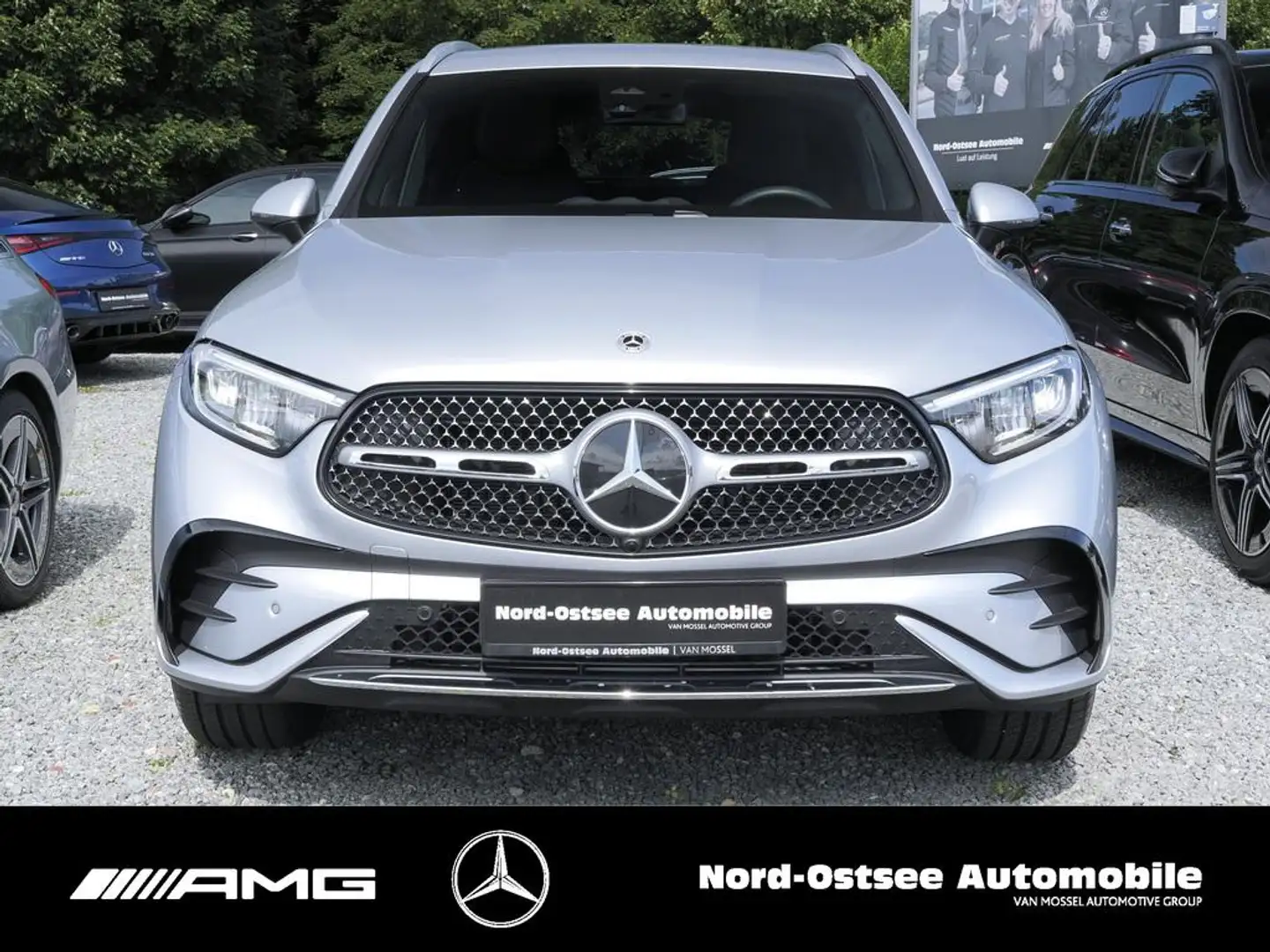 Mercedes-Benz GLC 300 d 4M AMG KAMERA DISTRONIC KEYLESS LED Argento - 2