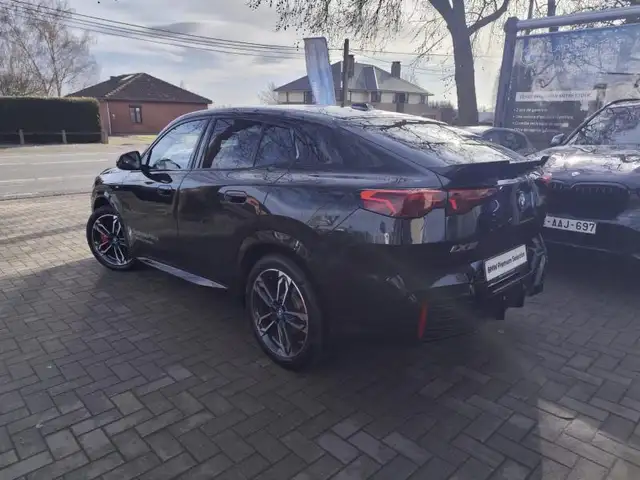 BMW Ix2 view 10