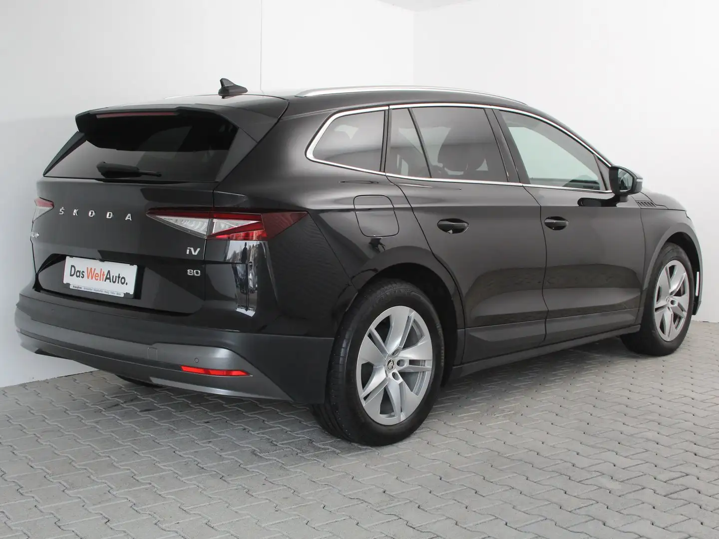 Skoda Enyaq 80 Schwarz - 2
