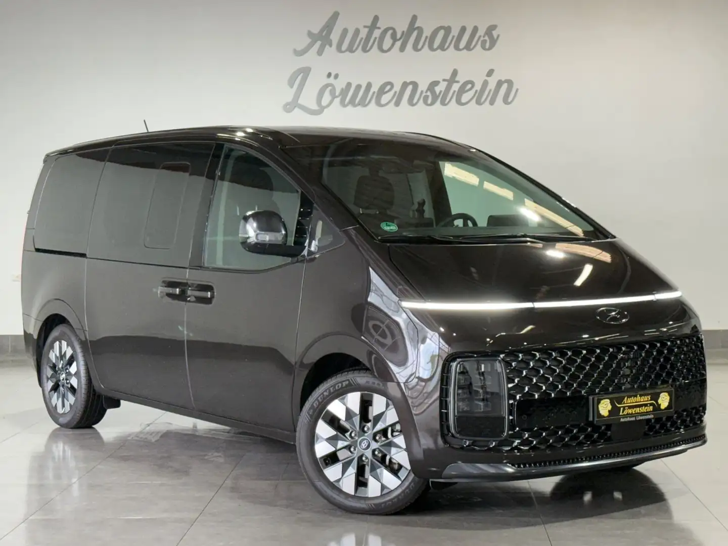 Hyundai STARIA Signature 2WD*360°*ACC*BOSE*S-HEFT*VOLL Maro - 1
