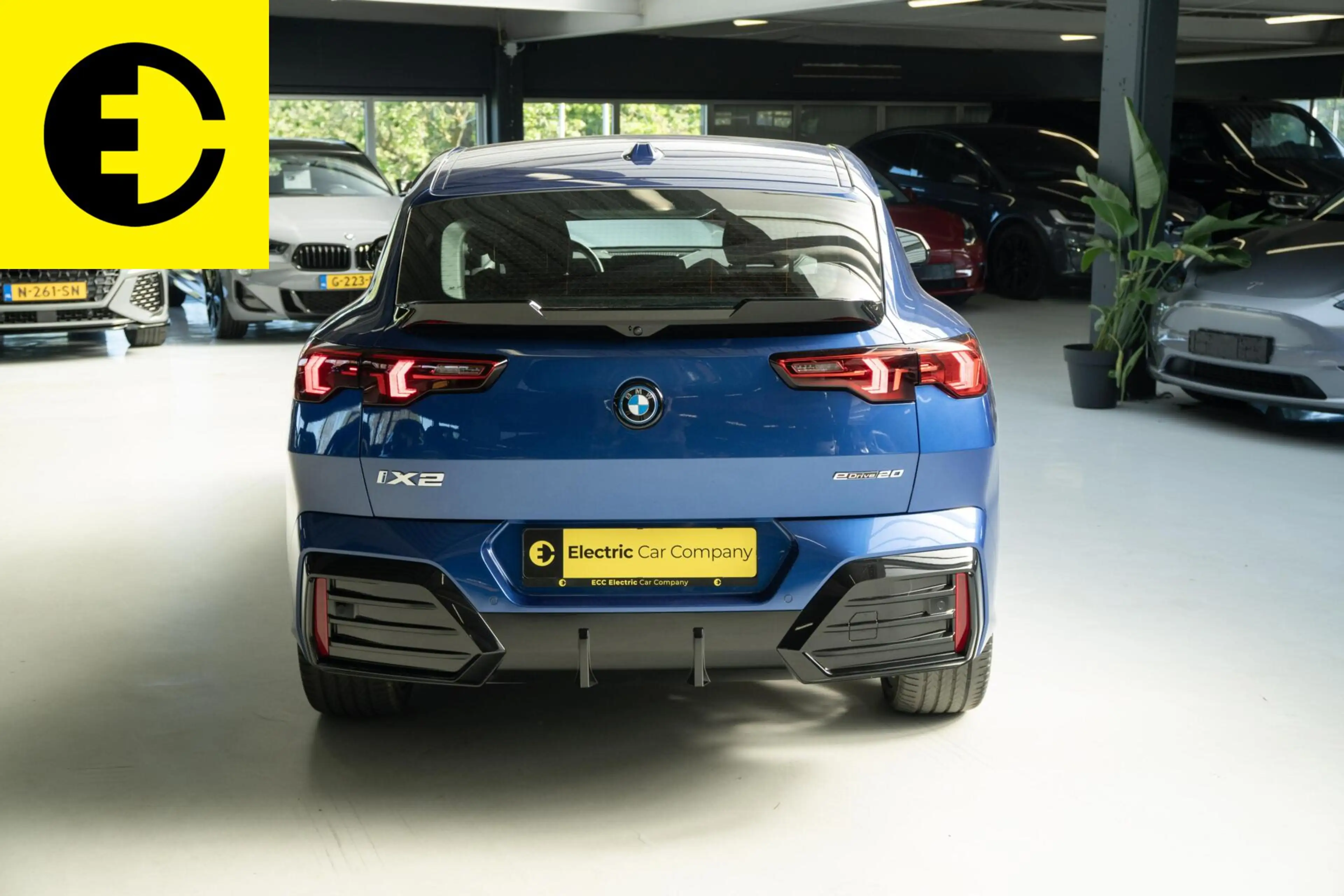 BMW iX2 eDrive20 65 kWh | 98,3% SOH | Alcantara stoelen | — photo 14