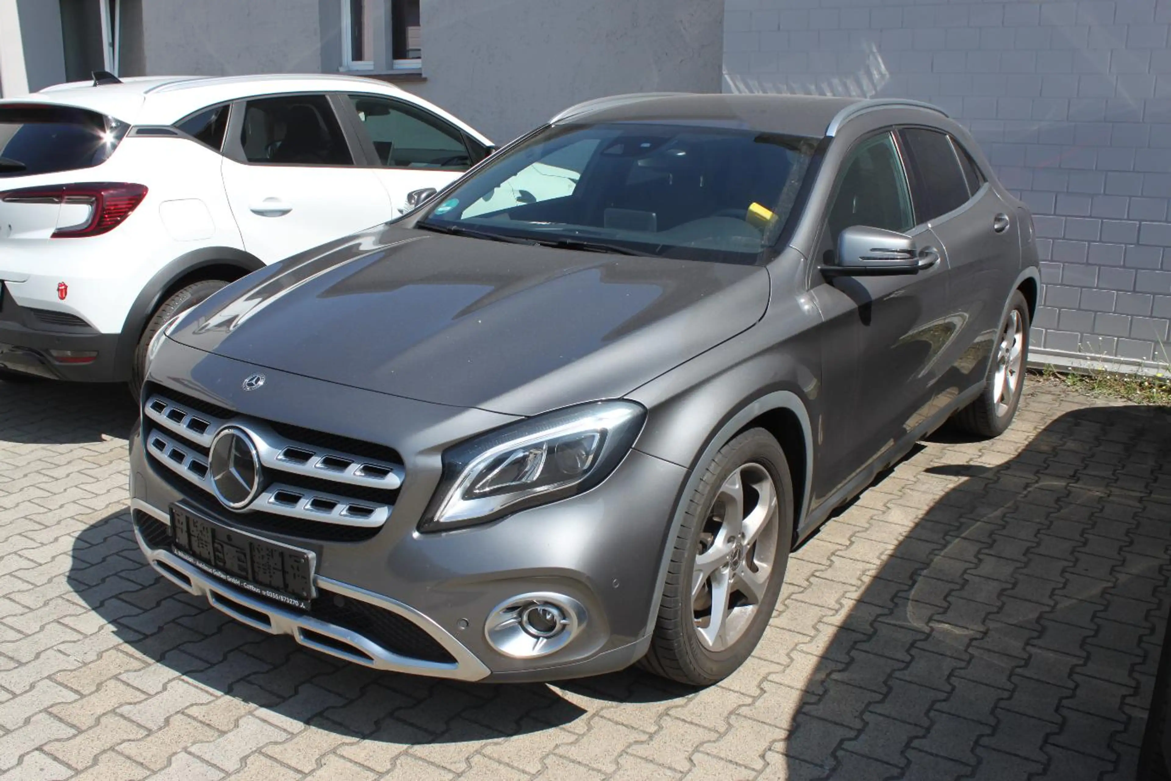 Mercedes-Benz GLA 250 4MATIC — photo 2