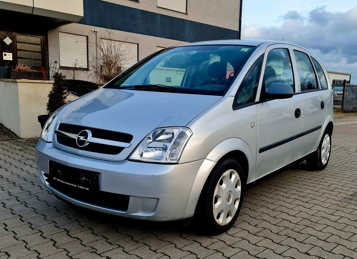 Opel Meriva Enjoy"102tsd,km" Silber - 1