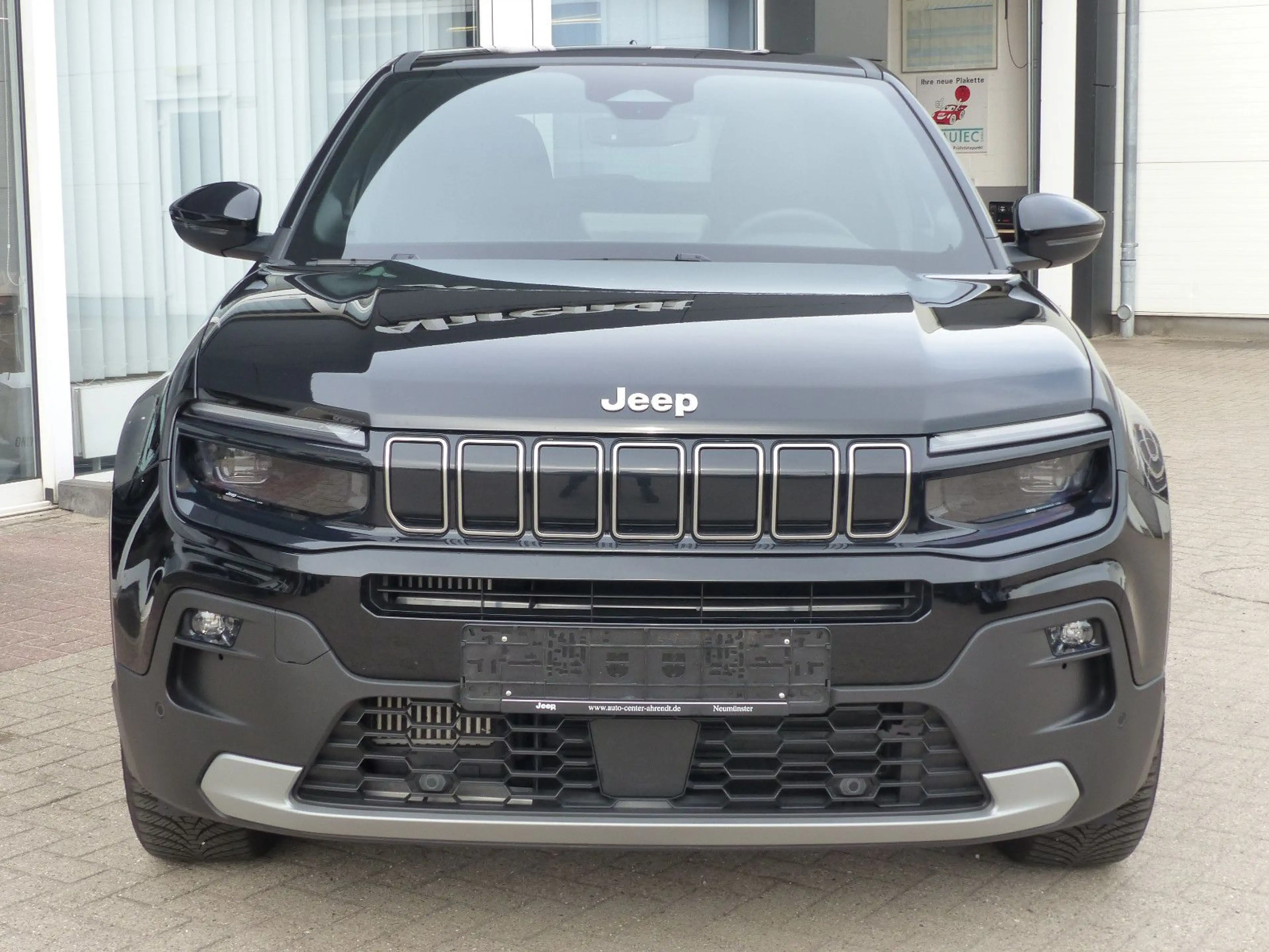 Jeep Avenger Summit Mild-Hybrid — photo 3