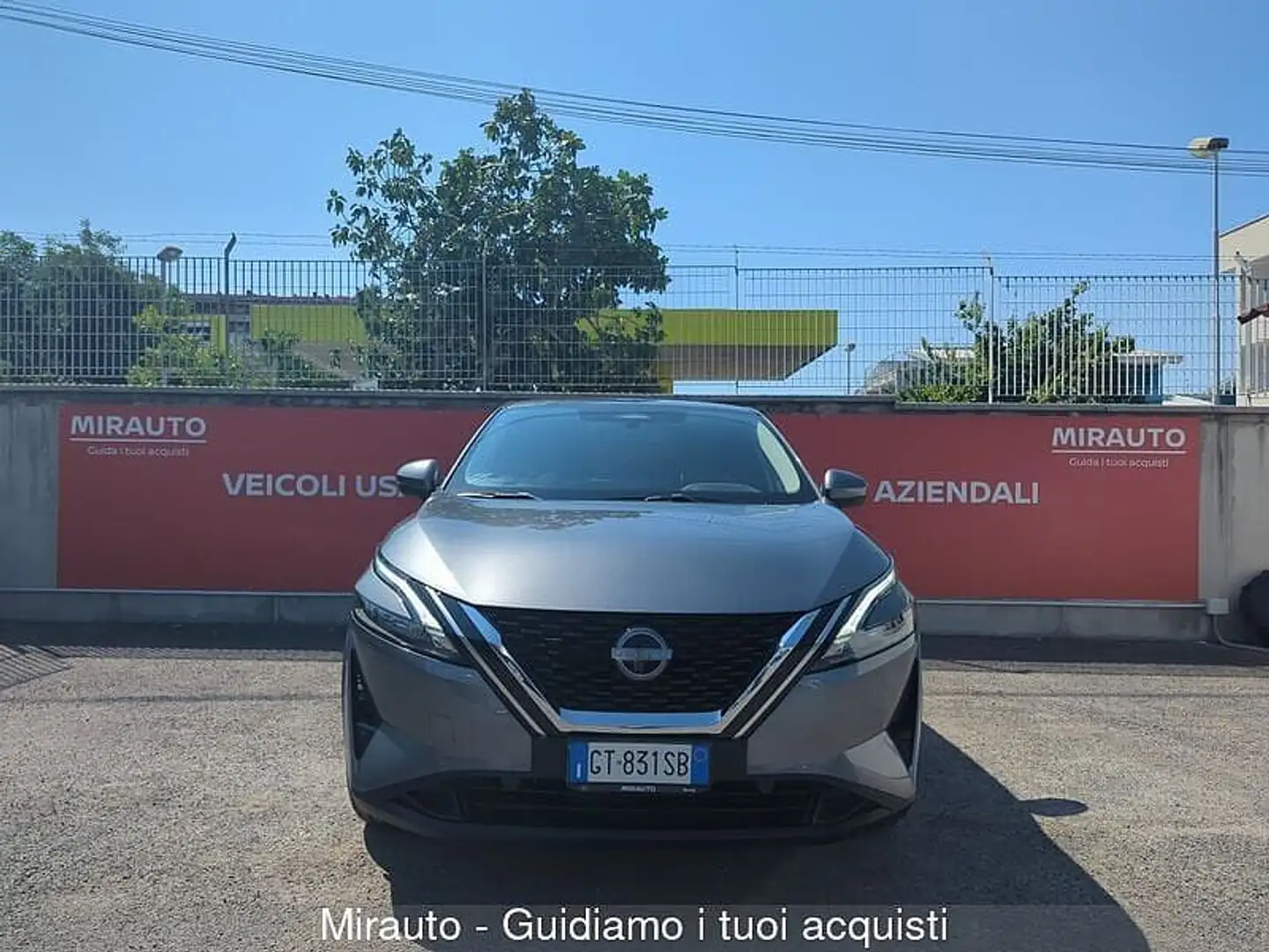 Nissan Qashqai 3ª serie Qashqai MHEV 158 CV Xtronic N-Connecta Grigio - 2