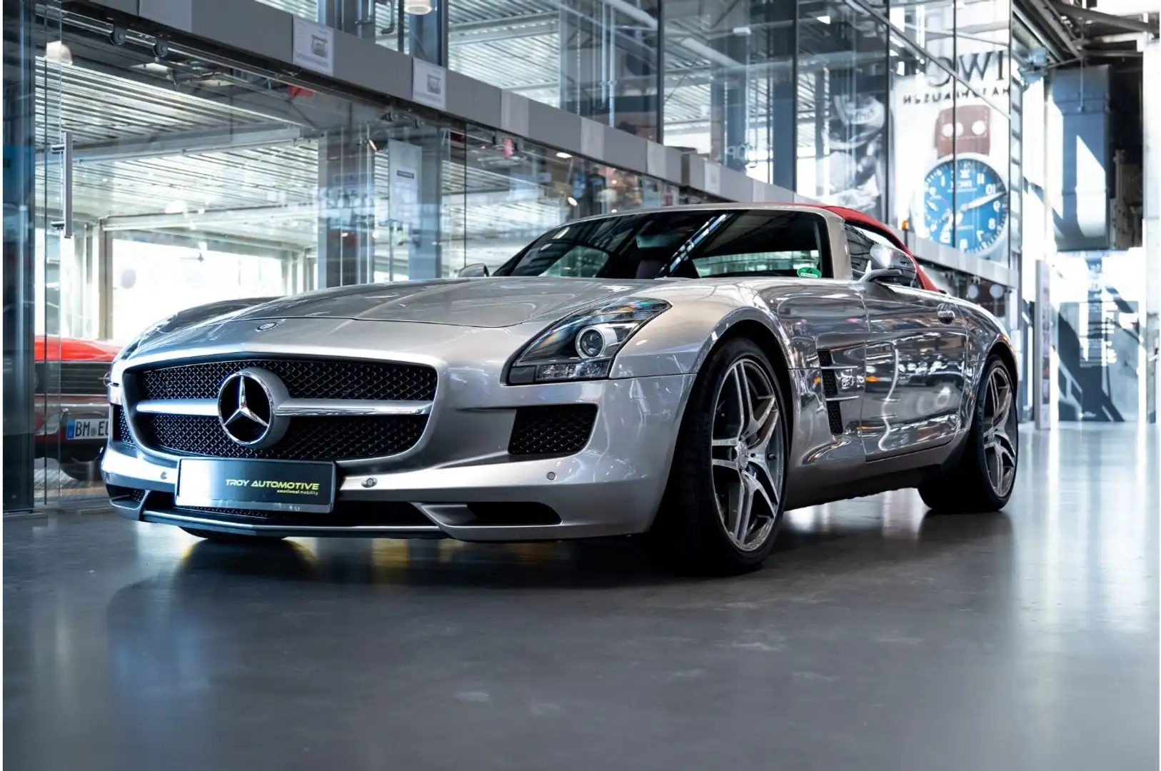 Mercedes-Benz SLS - 7.200KM Silver - 2