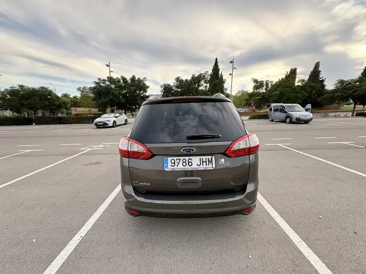Ford Grand C-Max 2015, foto 4