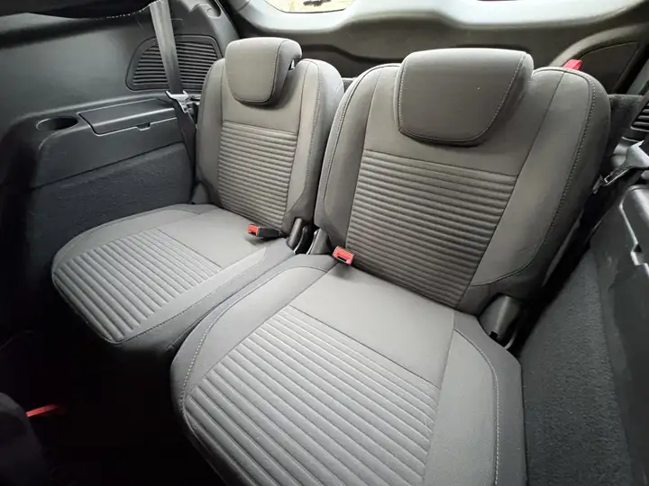Ford Grand C-Max 2015, foto 13