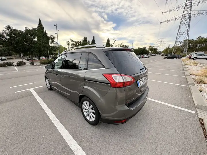 Ford Grand C-Max 2015, foto 5
