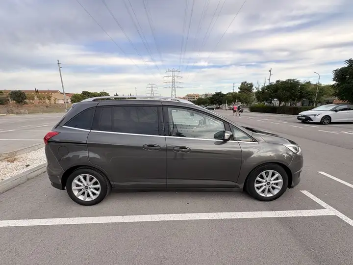 Ford Grand C-Max 2015, foto 7