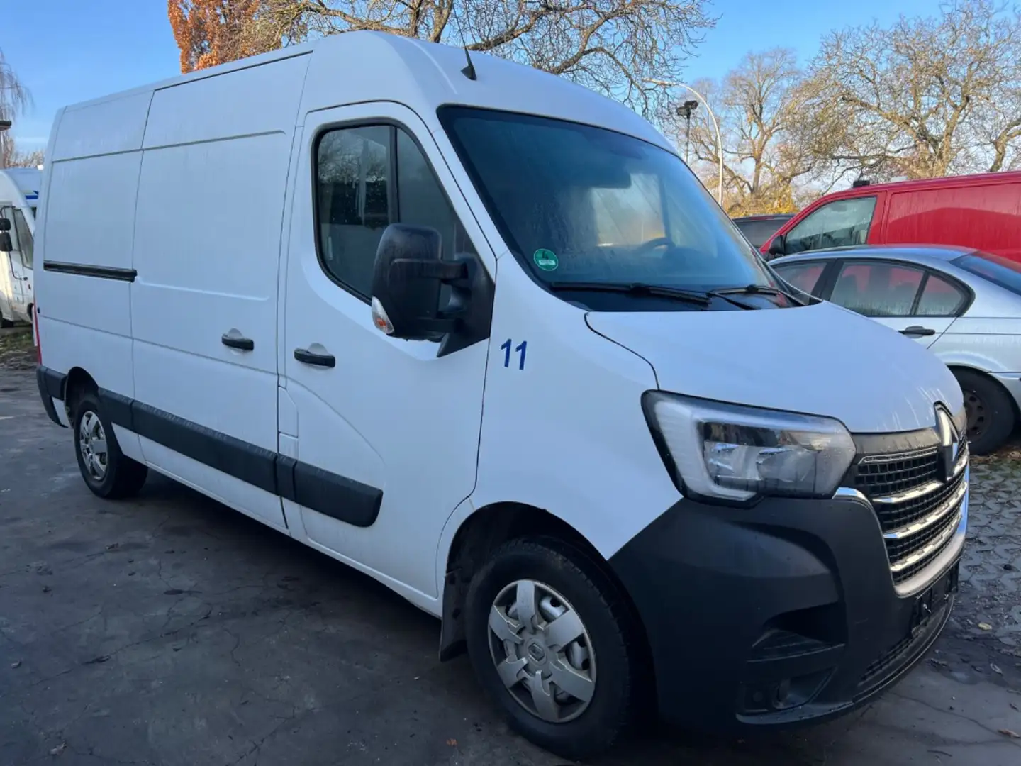 Renault Master III Kasten L2H2 HKa 3,3t Komfort*TÜVneu* Weiß - 1