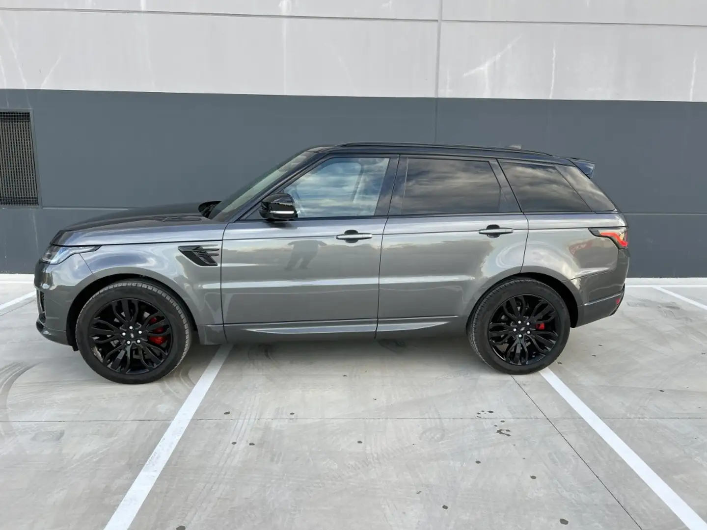 Land Rover Range Rover Sport 3.0TDV6 SE Aut. Gris - 2