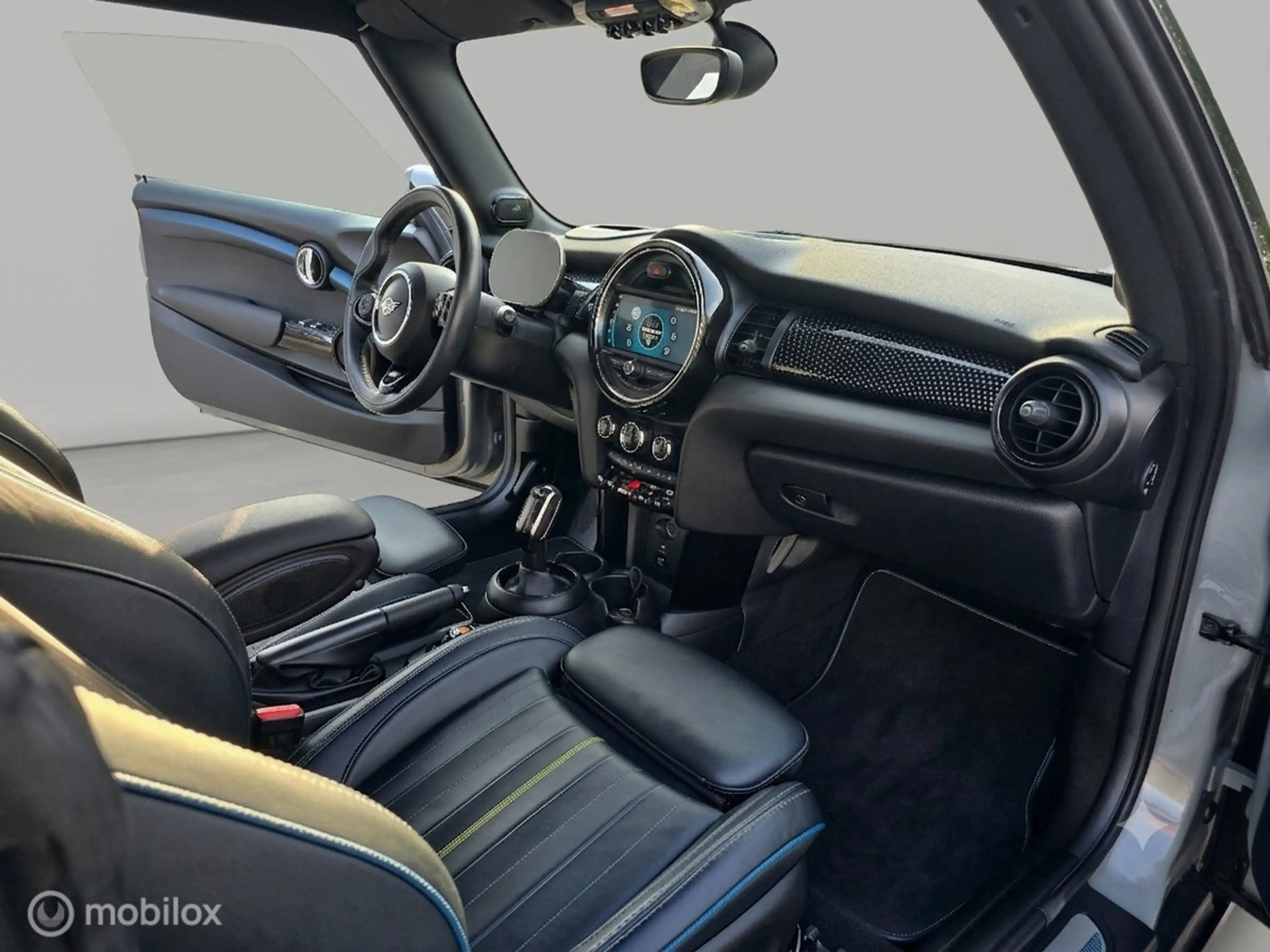 MINI Cooper S Cabrio 2.0 Hammersmith — photo 7