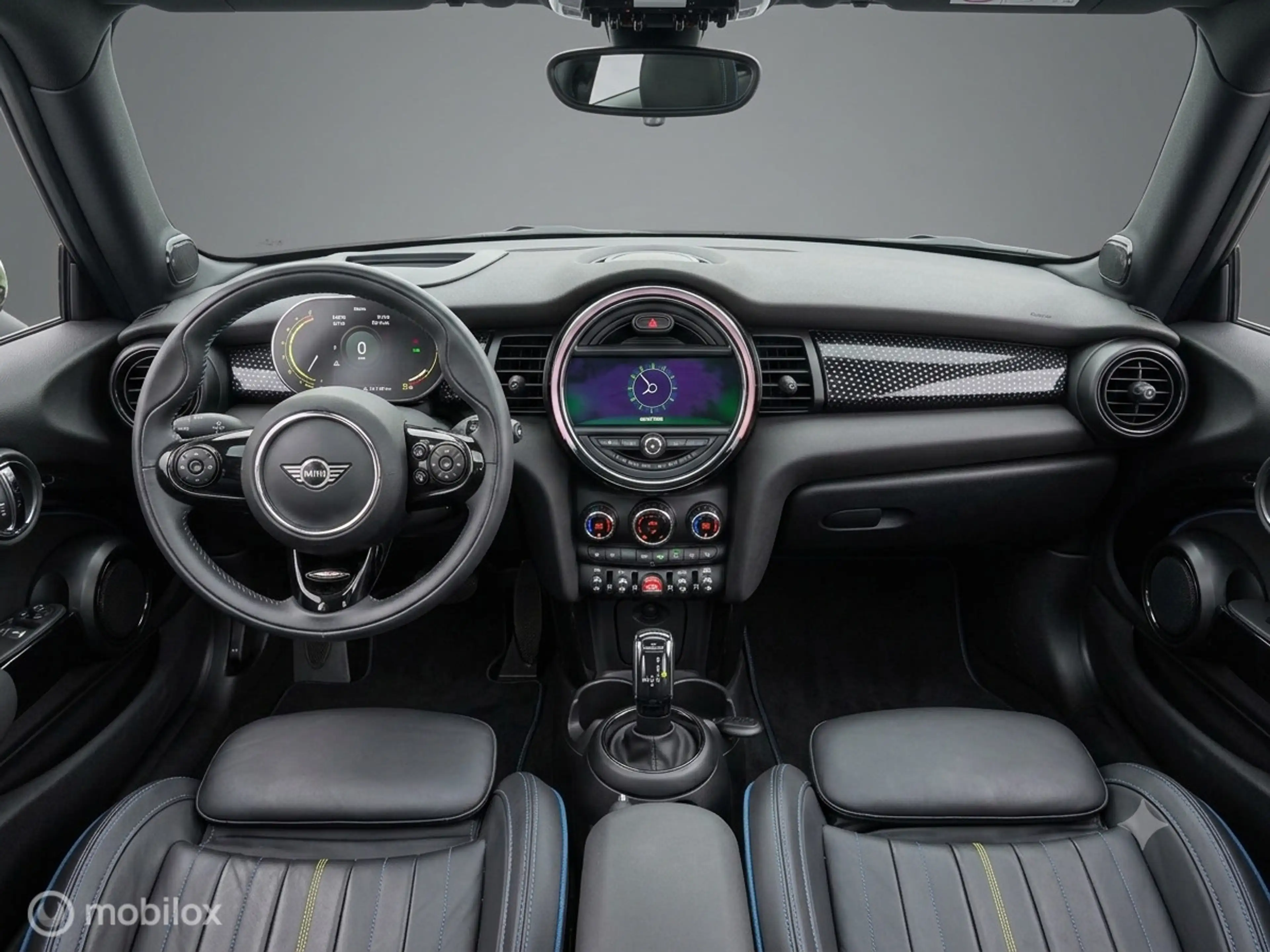 MINI Cooper S Cabrio 2.0 Hammersmith — photo 11