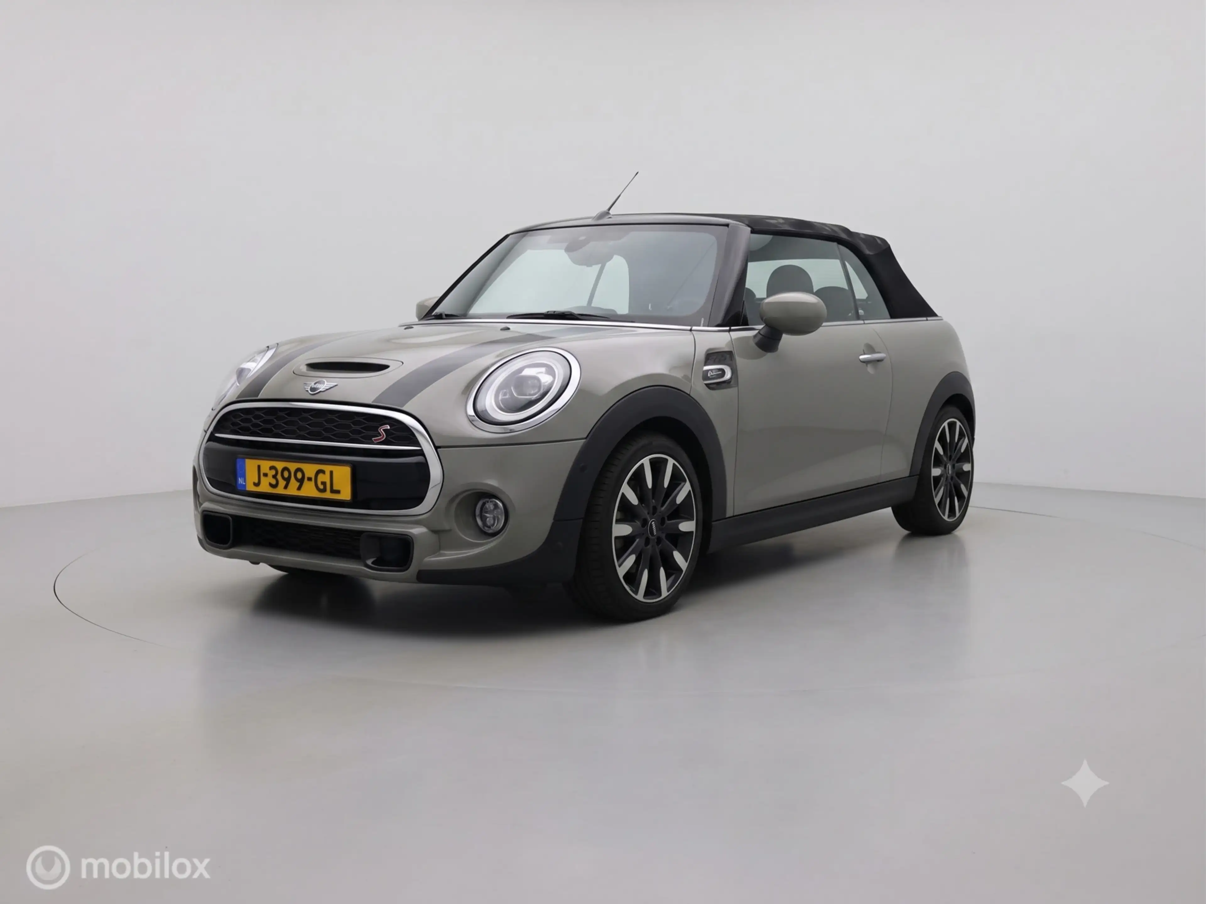 MINI Cooper S Cabrio 2.0 Hammersmith — photo 2