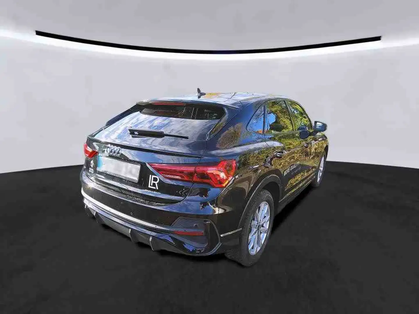 Audi Q3 Sportback S Line 35 TDI S Tronic VC+ Navi LED ACC Zwart - 2