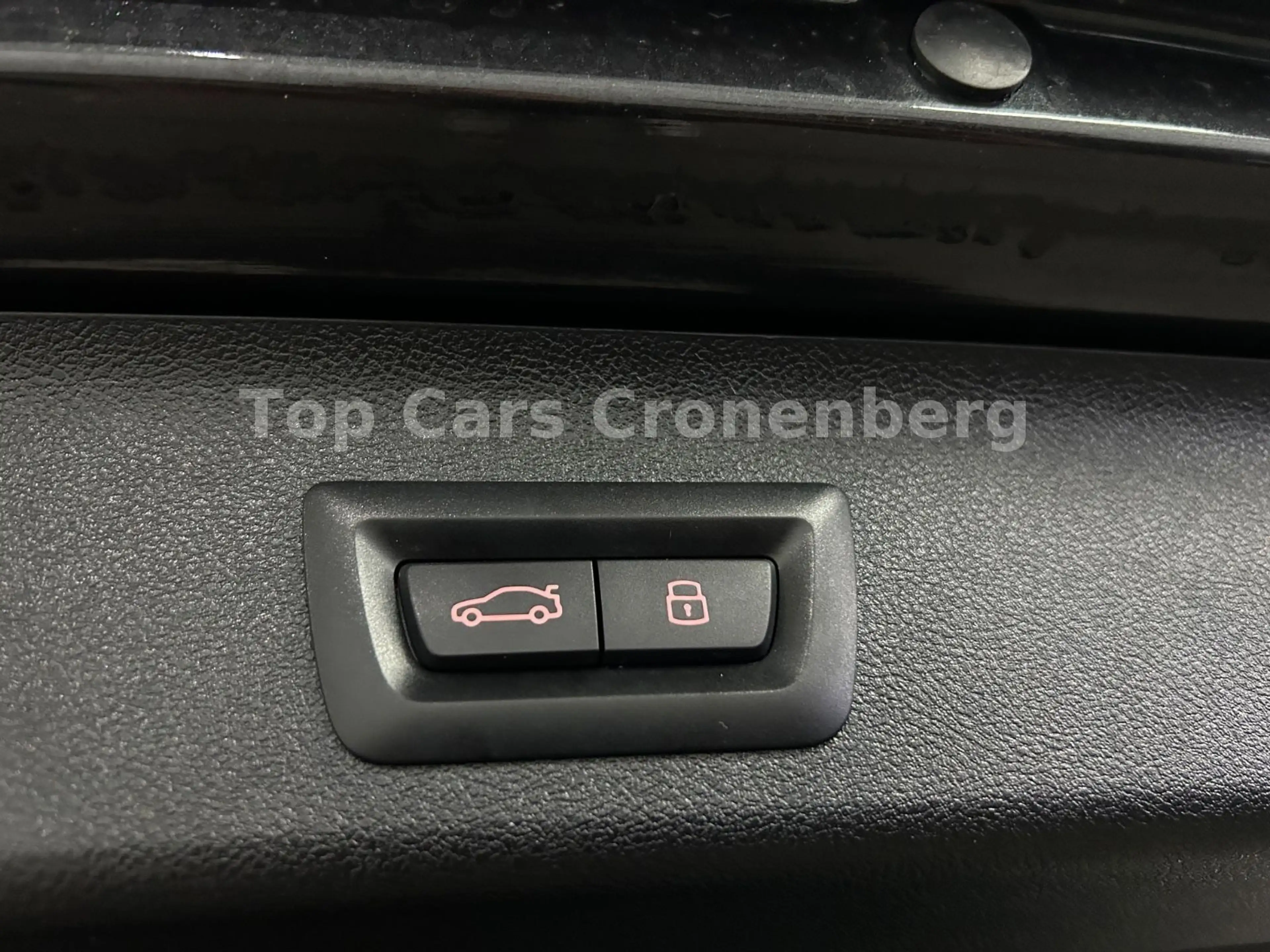BMW 530 e xDrive M Sport*Panorama*LED*HeadUp*AHK*Kam — photo 13