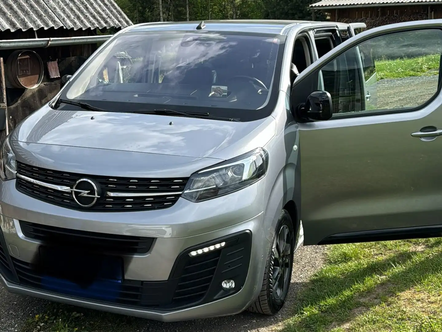 Opel Zafira Life 2,0 CDTI S Grau - 1