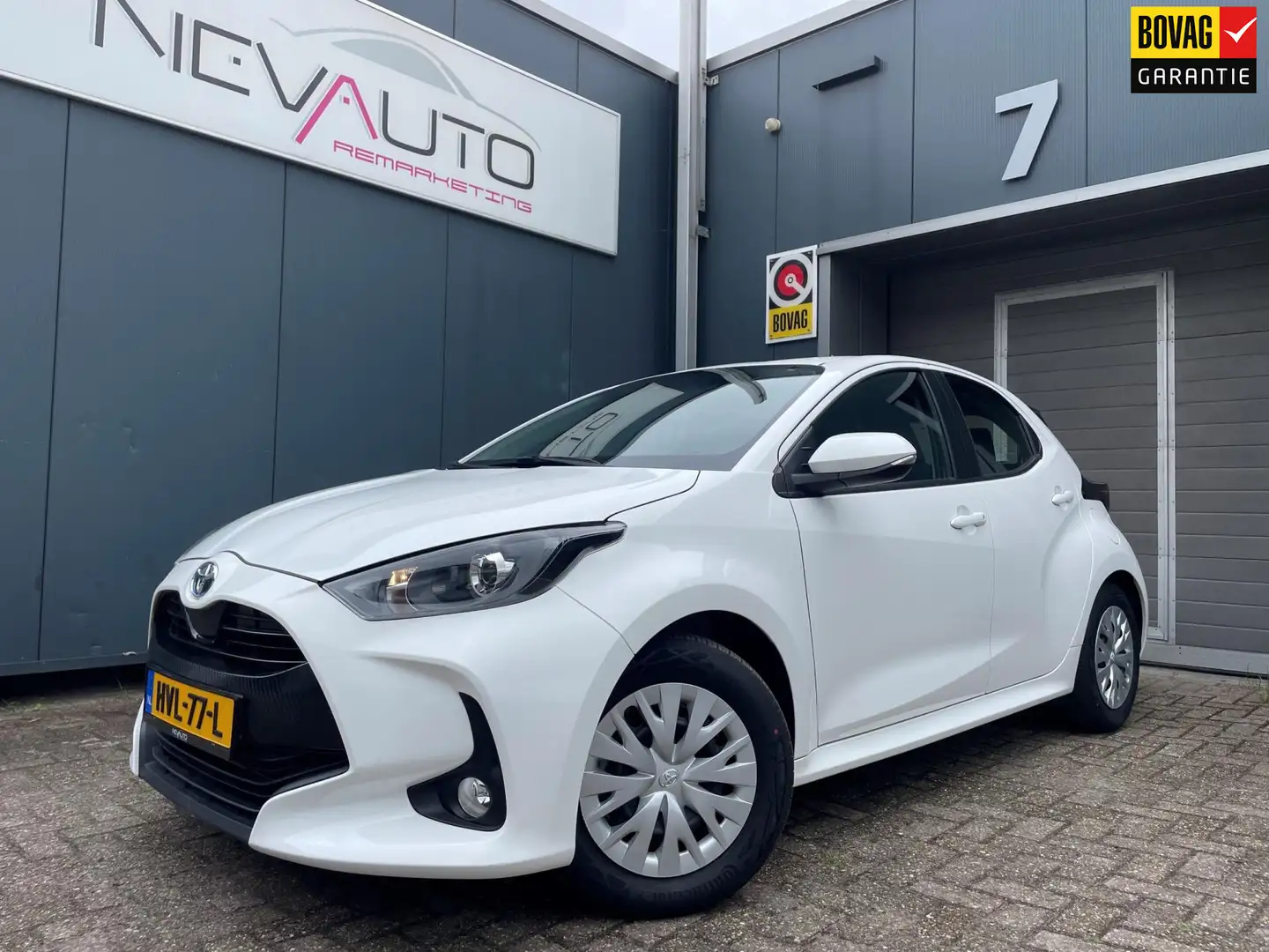Toyota Yaris 1.5 Hybrid 115 Business CAMERA APPLE CARPLAY ANDRO Blanc - 1