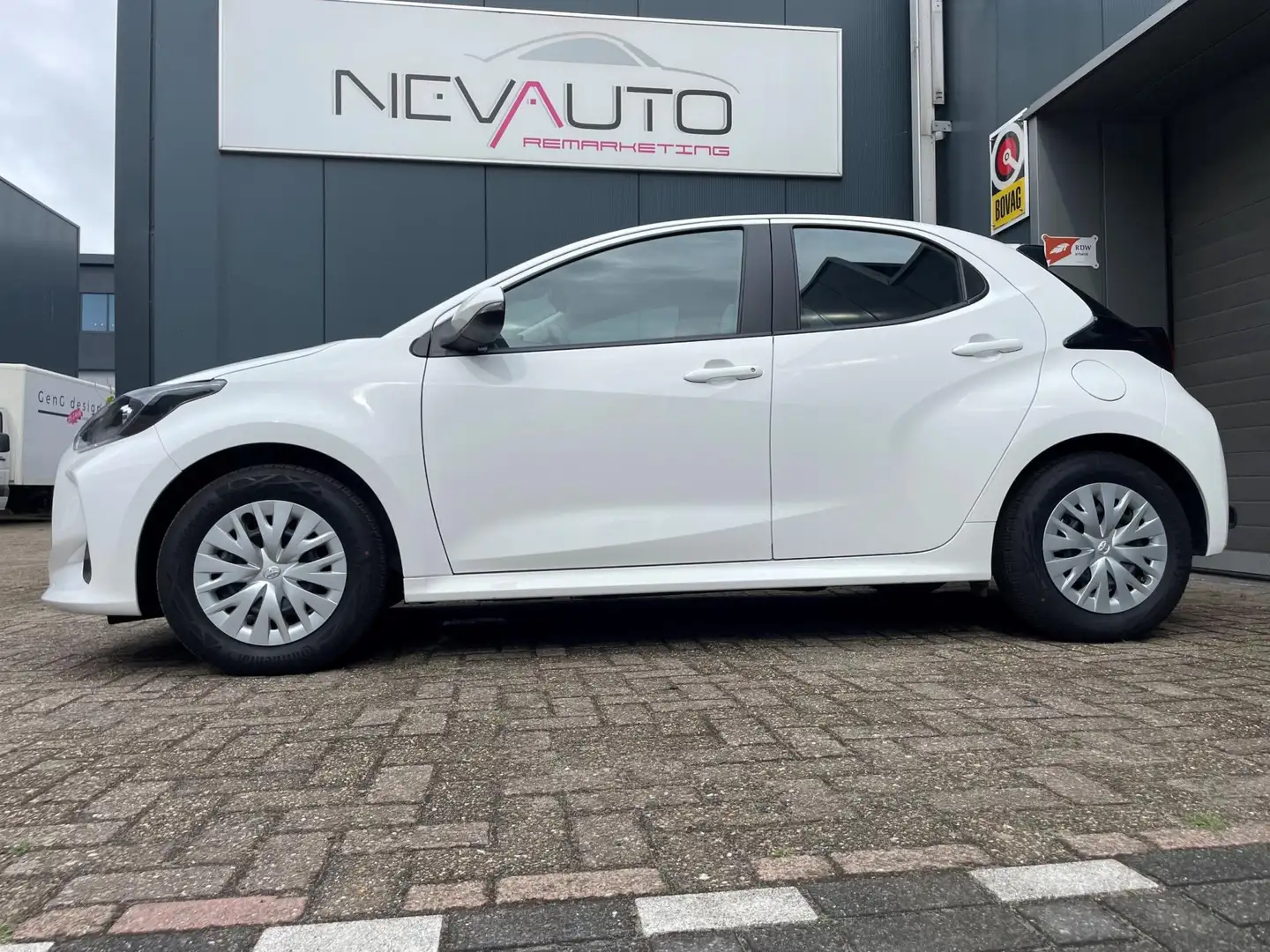 Toyota Yaris 1.5 Hybrid 115 Business CAMERA APPLE CARPLAY ANDRO Blanc - 2