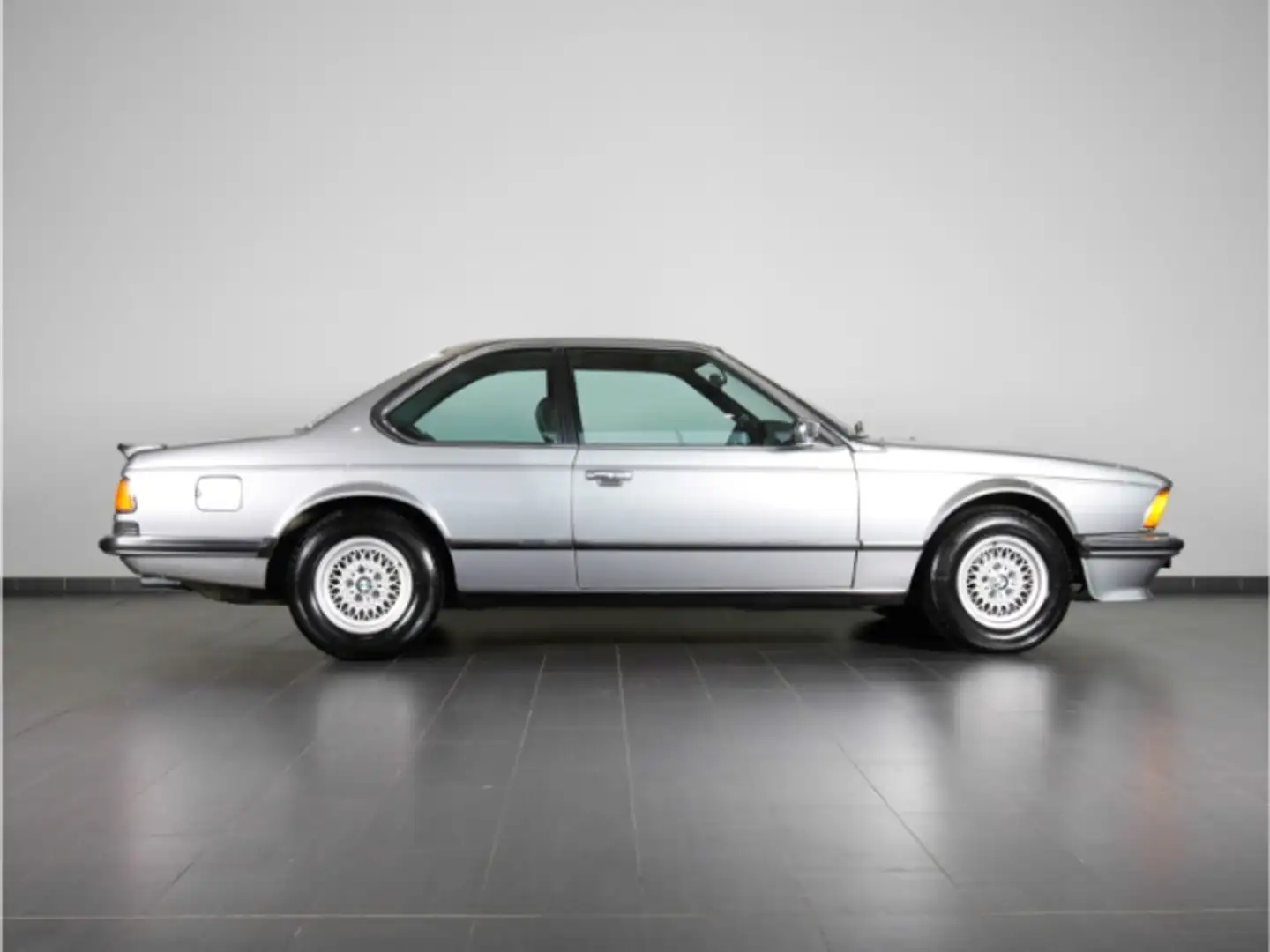 BMW 635 CSI A KAT+Schiebedach+Leder+LM Radsatz Silber - 2