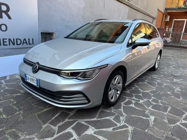 Volkswagen Golf view 3