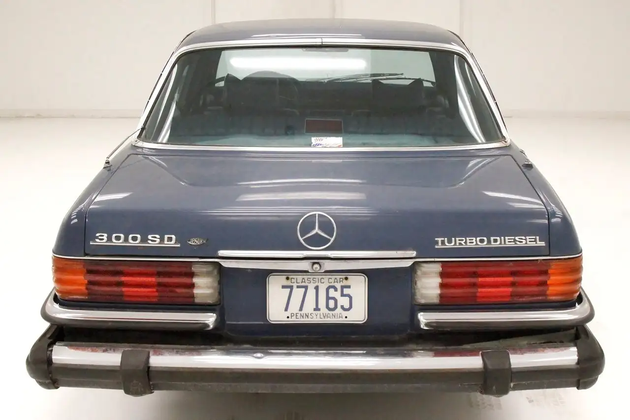Mercedes-Benz 300SD Sedan, foto 4