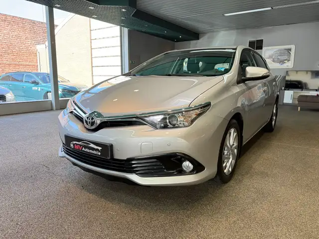 Toyota Auris 1.2 Turbo * Boîte auto * Navi * Caméra * Clim