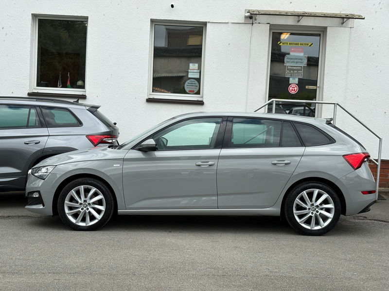 Skoda Scala 1.5 TSI Tour STAHLGRAU VIRTUAL NAVI SHZ — photo 2