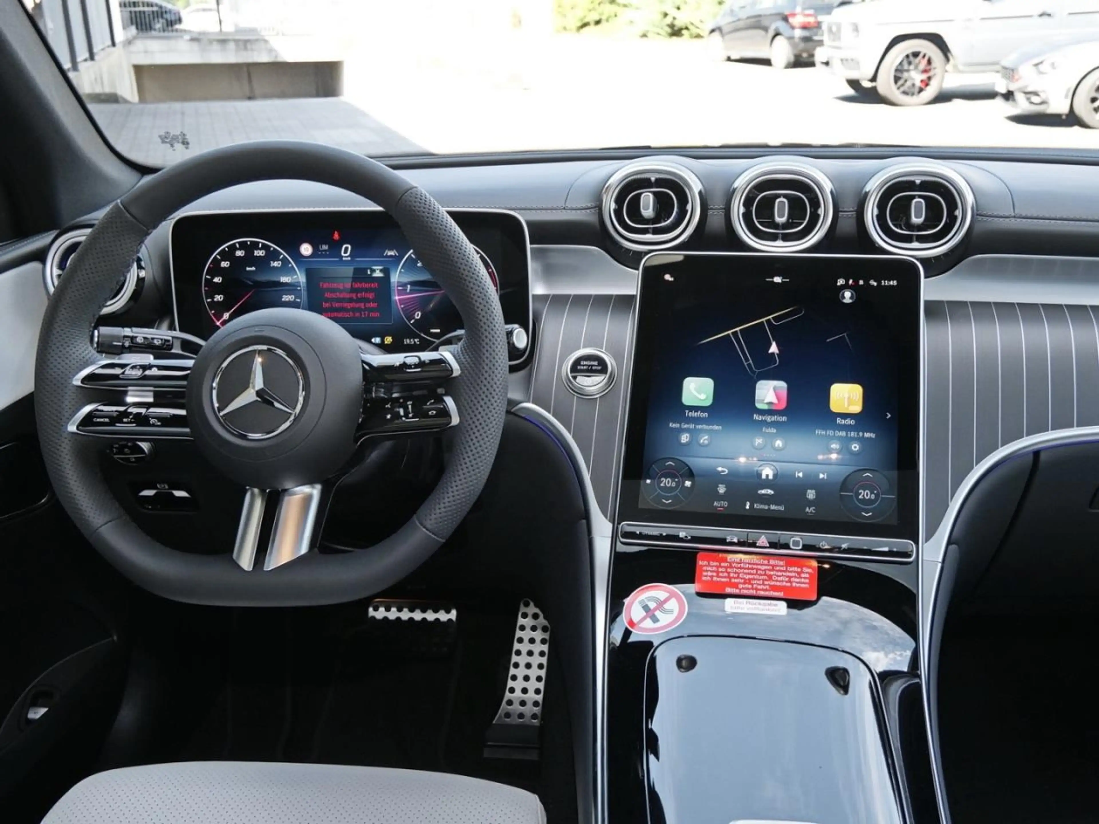 Mercedes-Benz GLC 220 d 4MATIC AMG Distronic Panorama 360° AHK — photo 7