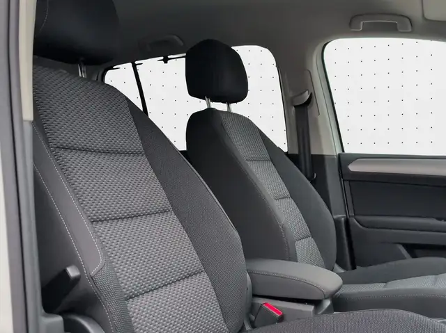 Volkswagen Touran view 10