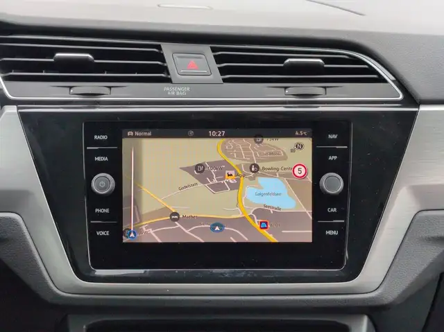 Volkswagen Touran view 6
