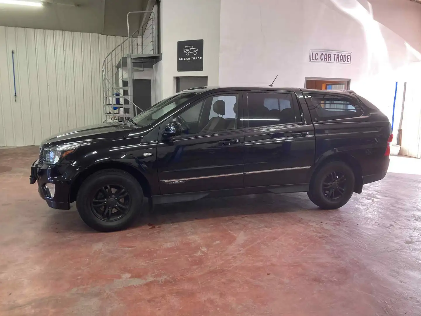 SsangYong Actyon ACTYON SPORTS 200 XDi 155CV LUXE!!!!!!!!!!!!!! Noir - 2