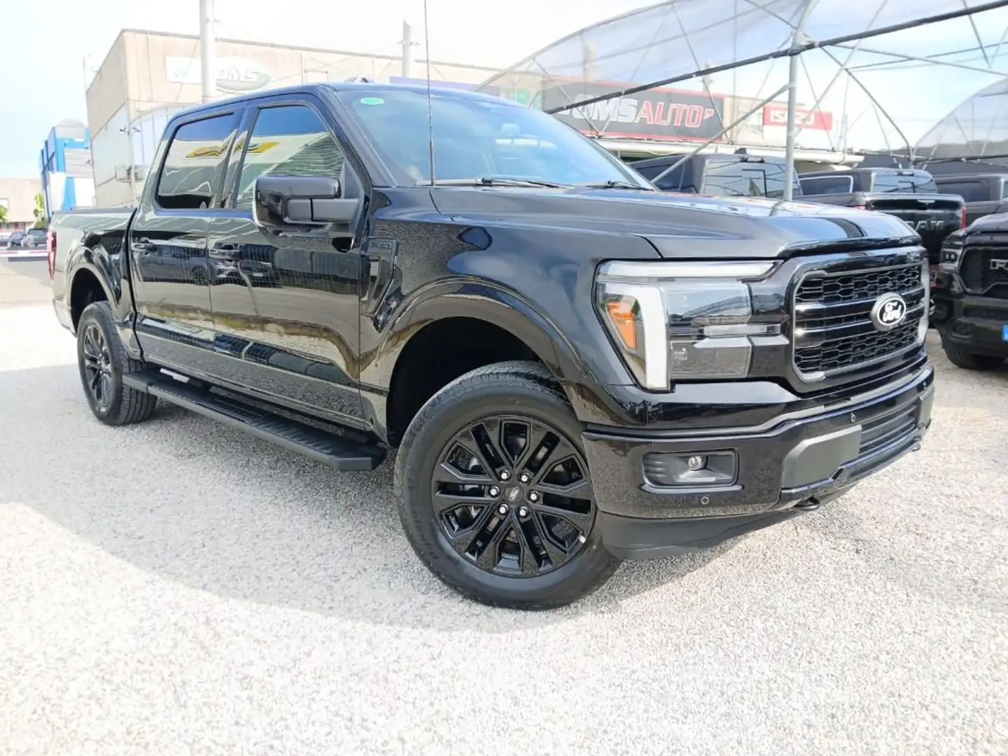 Ford F 150 Lariat 5.0L V8 Coyote SuperCrew® N1 Schwarz - 2