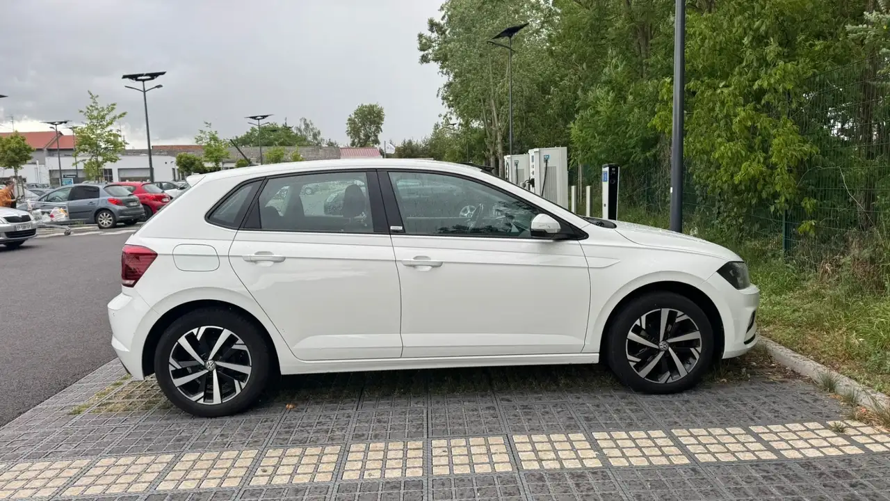 Volkswagen Polo Citadine 5 portes — photo 2