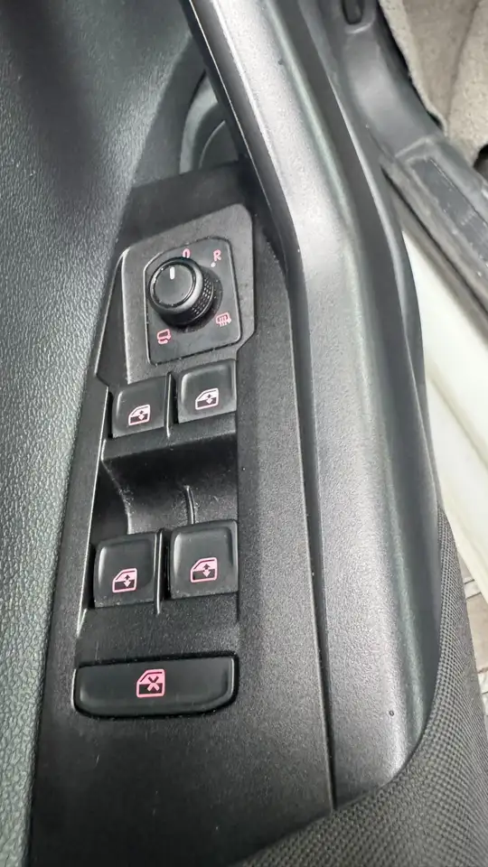Volkswagen Polo Citadine 5 portes — photo 18