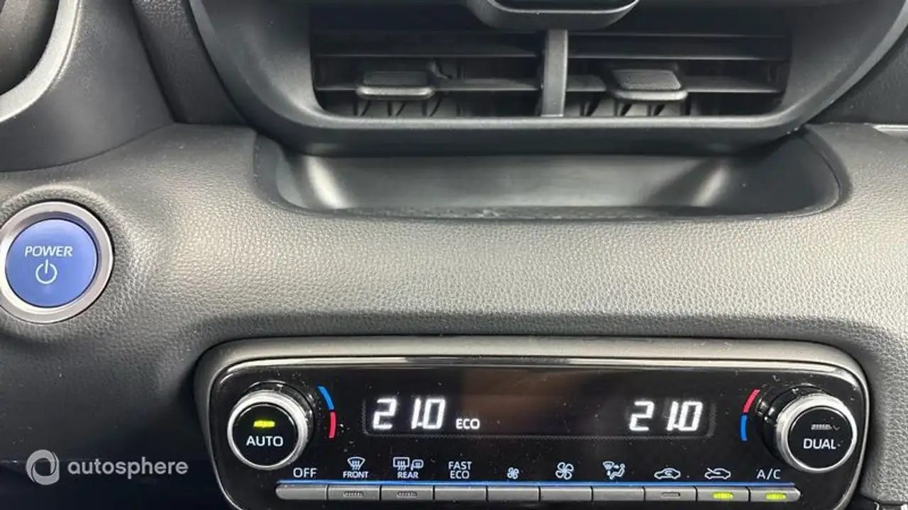 Toyota Yaris Yaris — photo 19
