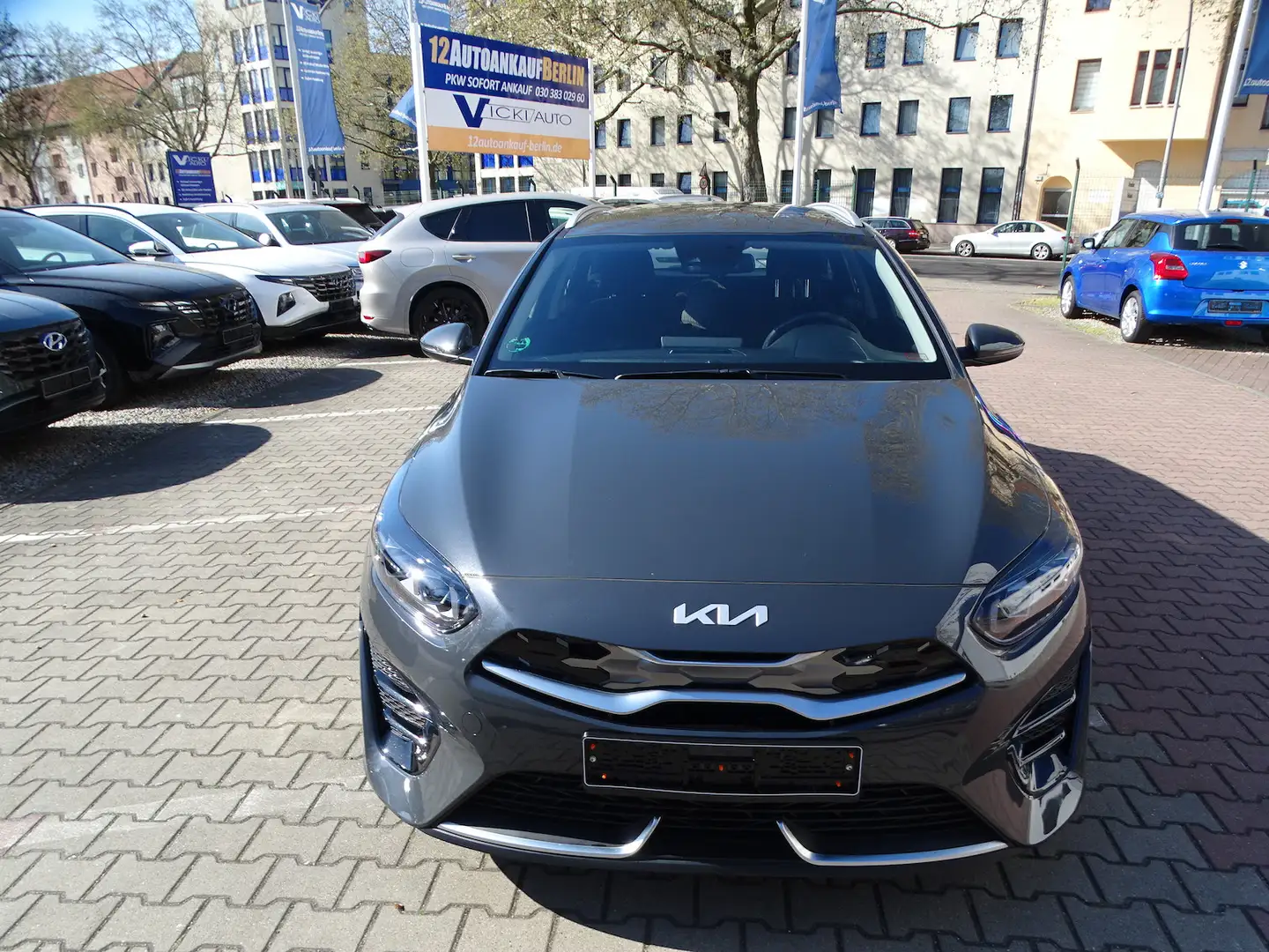 Kia Ceed SW / cee'd SW cee´d Sportswagon 1.6 Plug-in Hybrid KomfortPaket Grau - 2