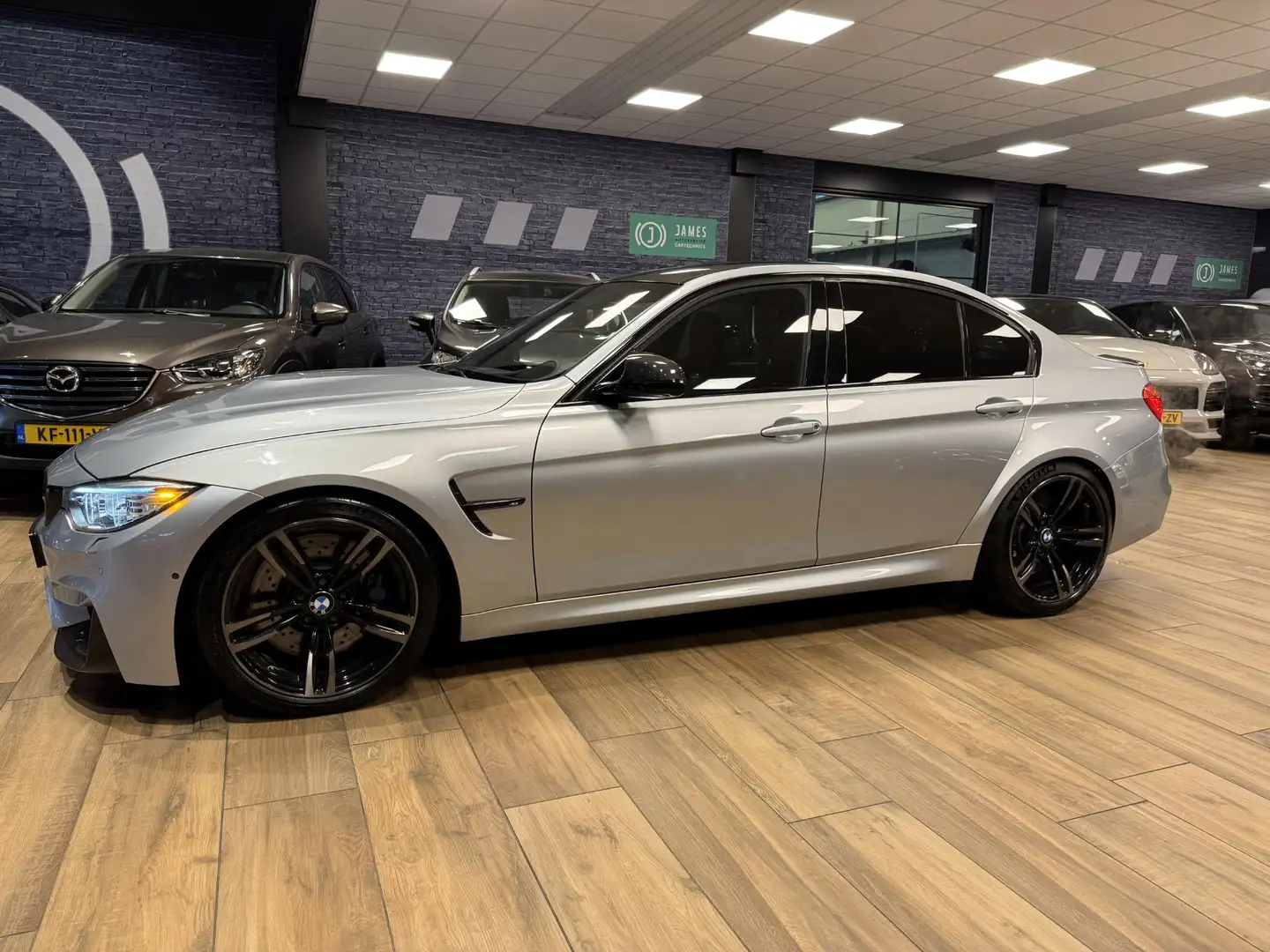 BMW M3 3-serie |HUD|H&K|Carbon Dak|Camera|NL Auto Gri - 2