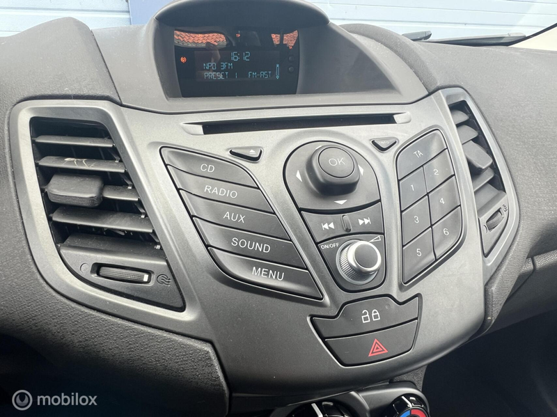 Ford Fiesta 1.0 Style / AIRCO / APK 08-2027 / KEURIGE AUTO! — photo 19