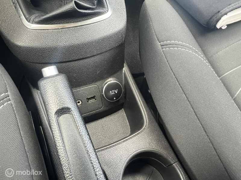 Ford Fiesta 1.0 Style / AIRCO / APK 08-2027 / KEURIGE AUTO! — photo 22