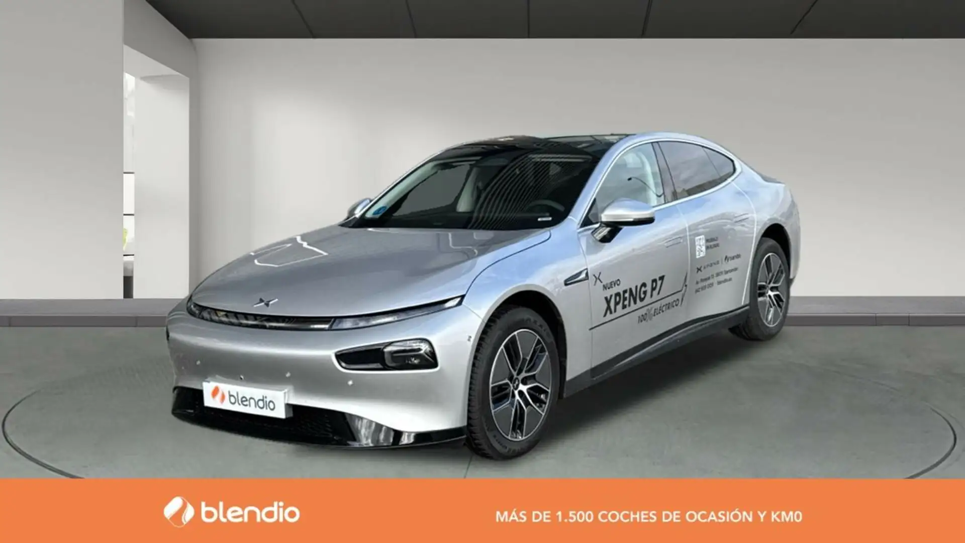 Xpeng P7 Long Range RWD 203kW Silber - 1