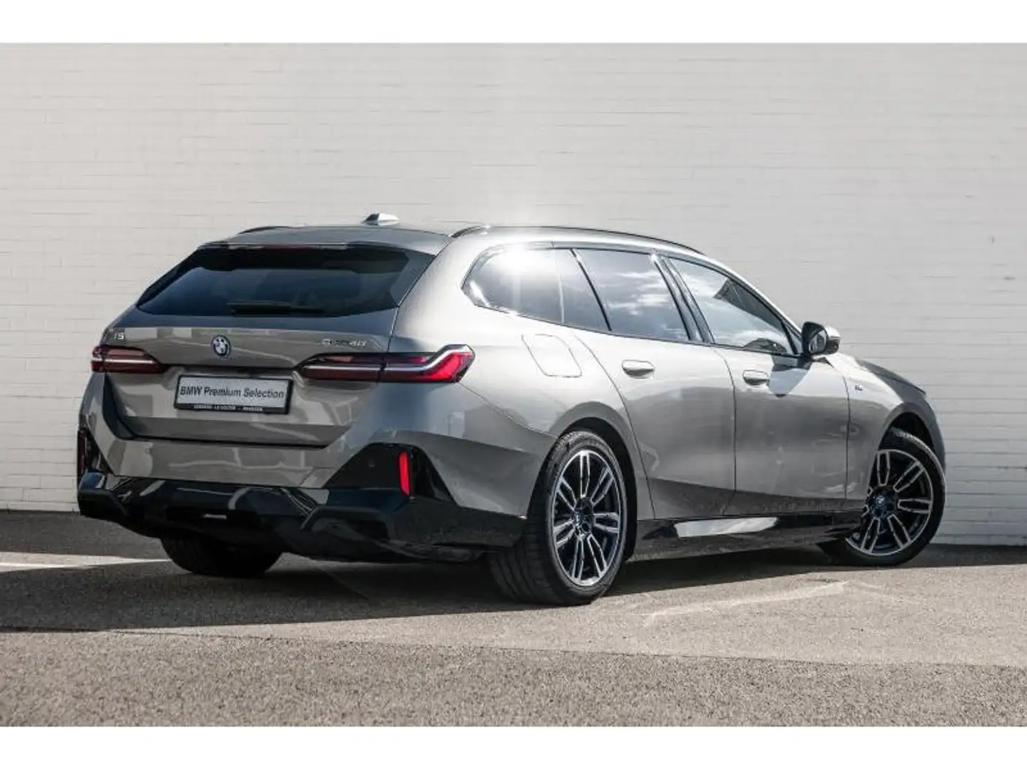 BMW i5 eDrive40 Touring Gris - 2