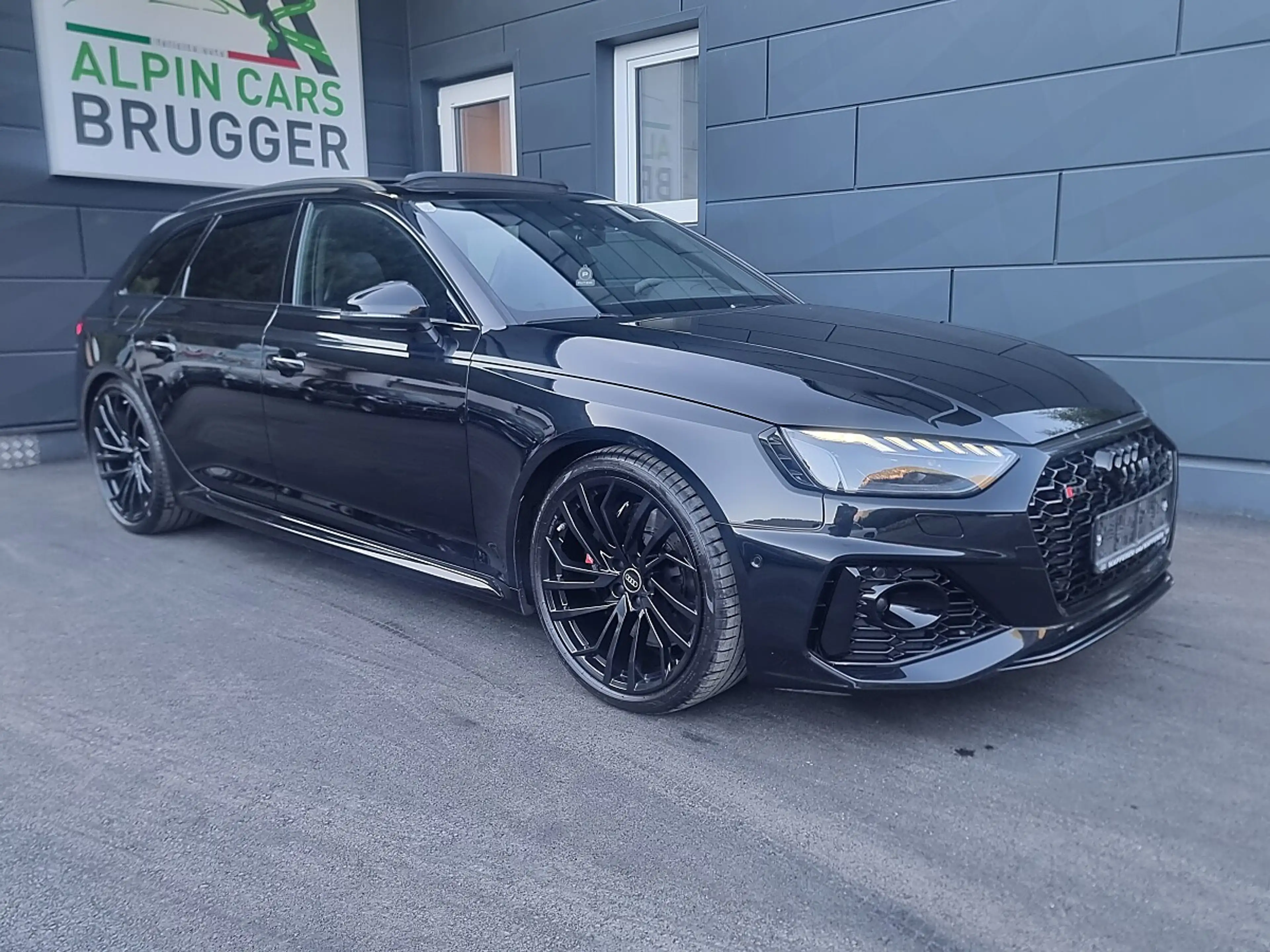 Audi RS4 Avant TFSI Tiptronic