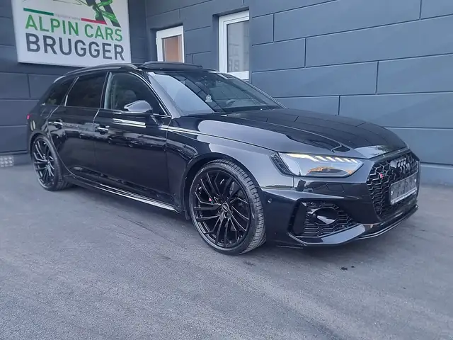 Audi RS4 Avant TFSI Tiptronic