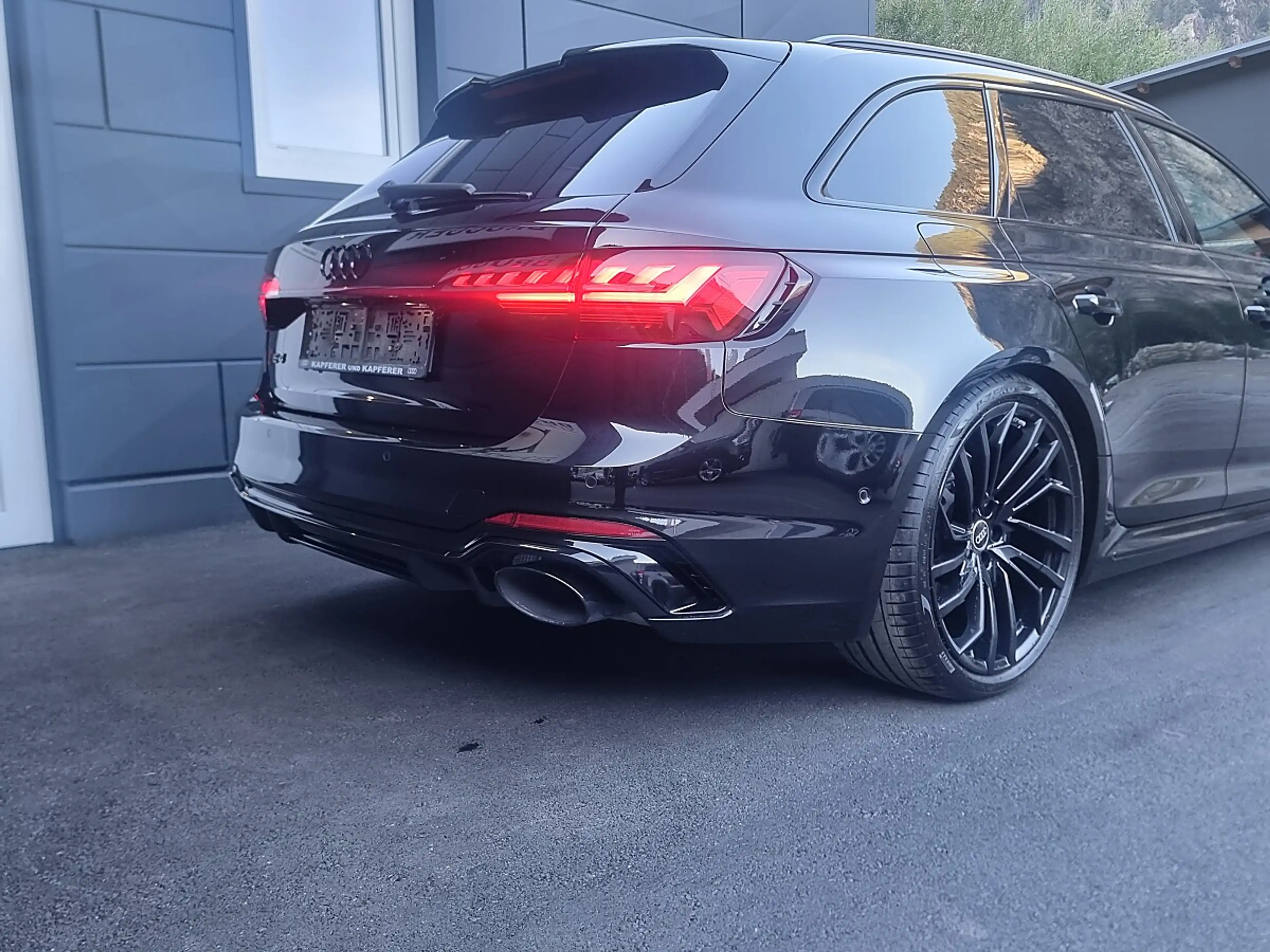 Audi RS4 Avant TFSI Tiptronic — photo 8
