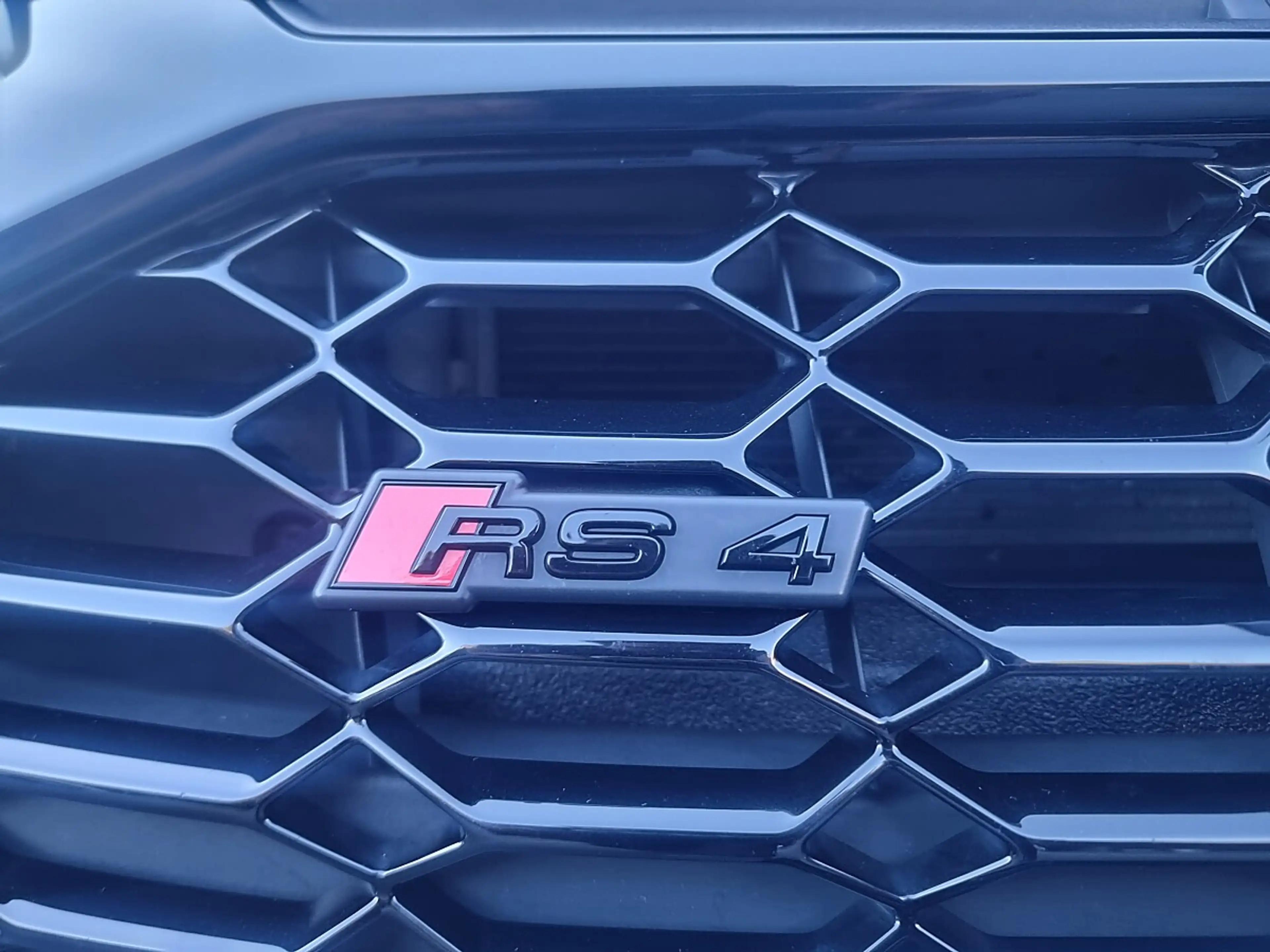 Audi RS4 Avant TFSI Tiptronic — photo 4