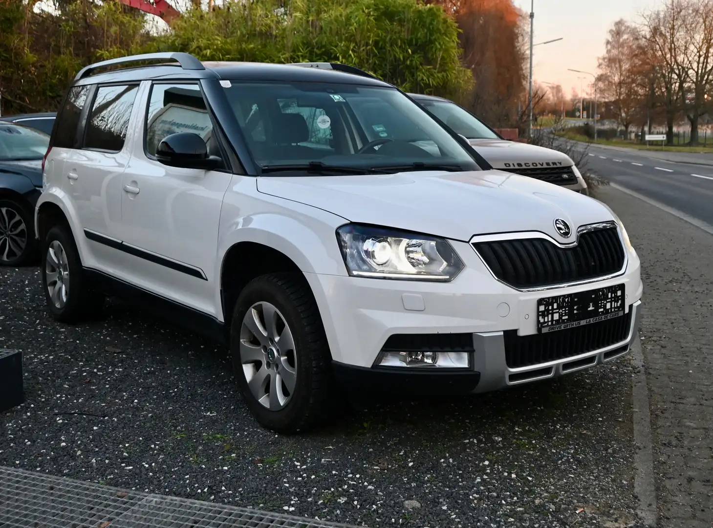 Skoda Yeti 4x4/Keylessgo/AHK/Navi Blanc - 1